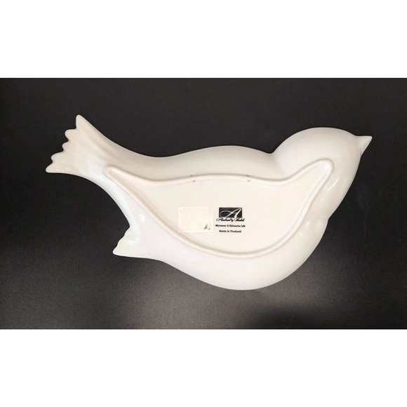 Andrea By Sadek White Bird Dish Eye and Feathers Detailed on Dish Dove Sparrow - Picture 2 of 6